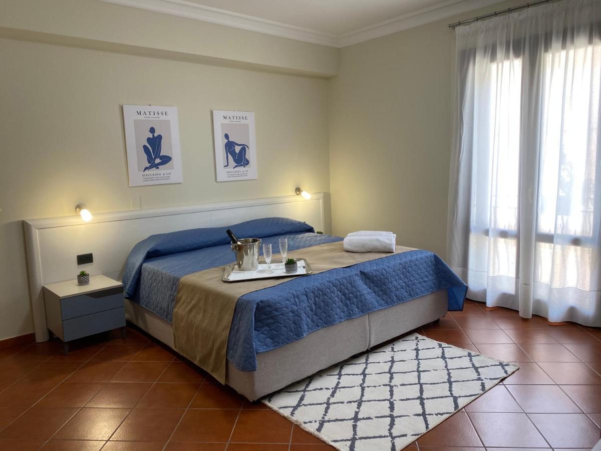 Scala Dei Turchi Palace